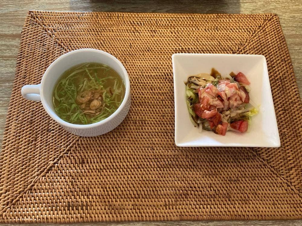 バリ カフェ＆ダイニング api