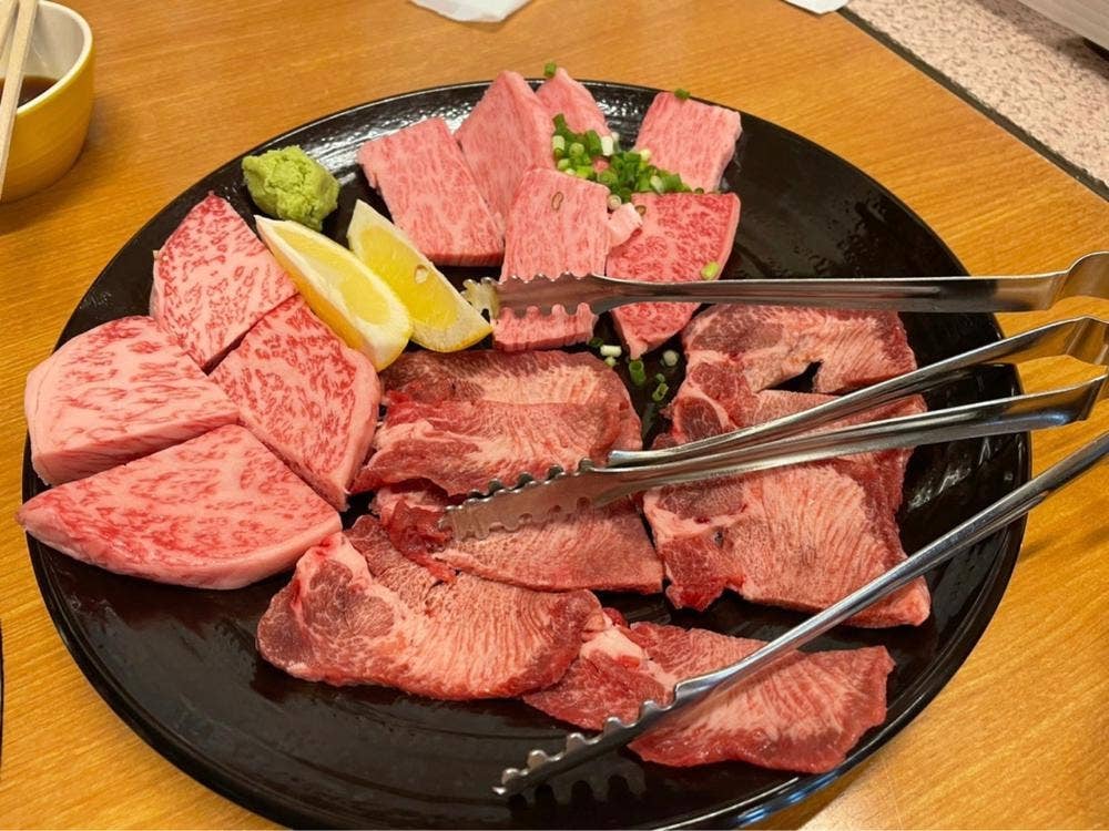 焼肉 ヨコムラ 小松原本店