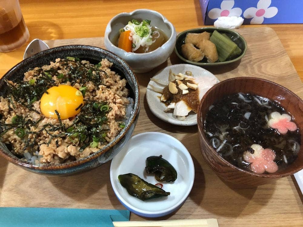食べのみ処 くりや