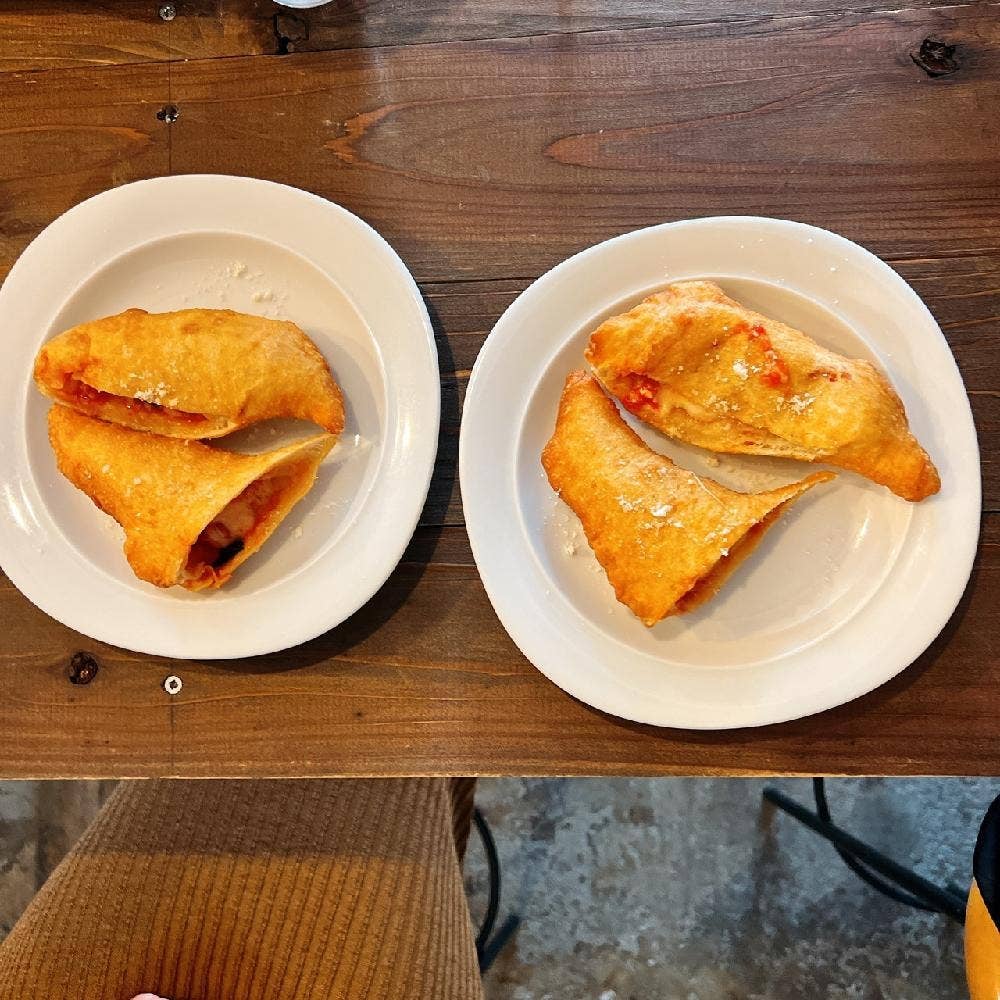 揚げピザと珈琲 bar dieci10