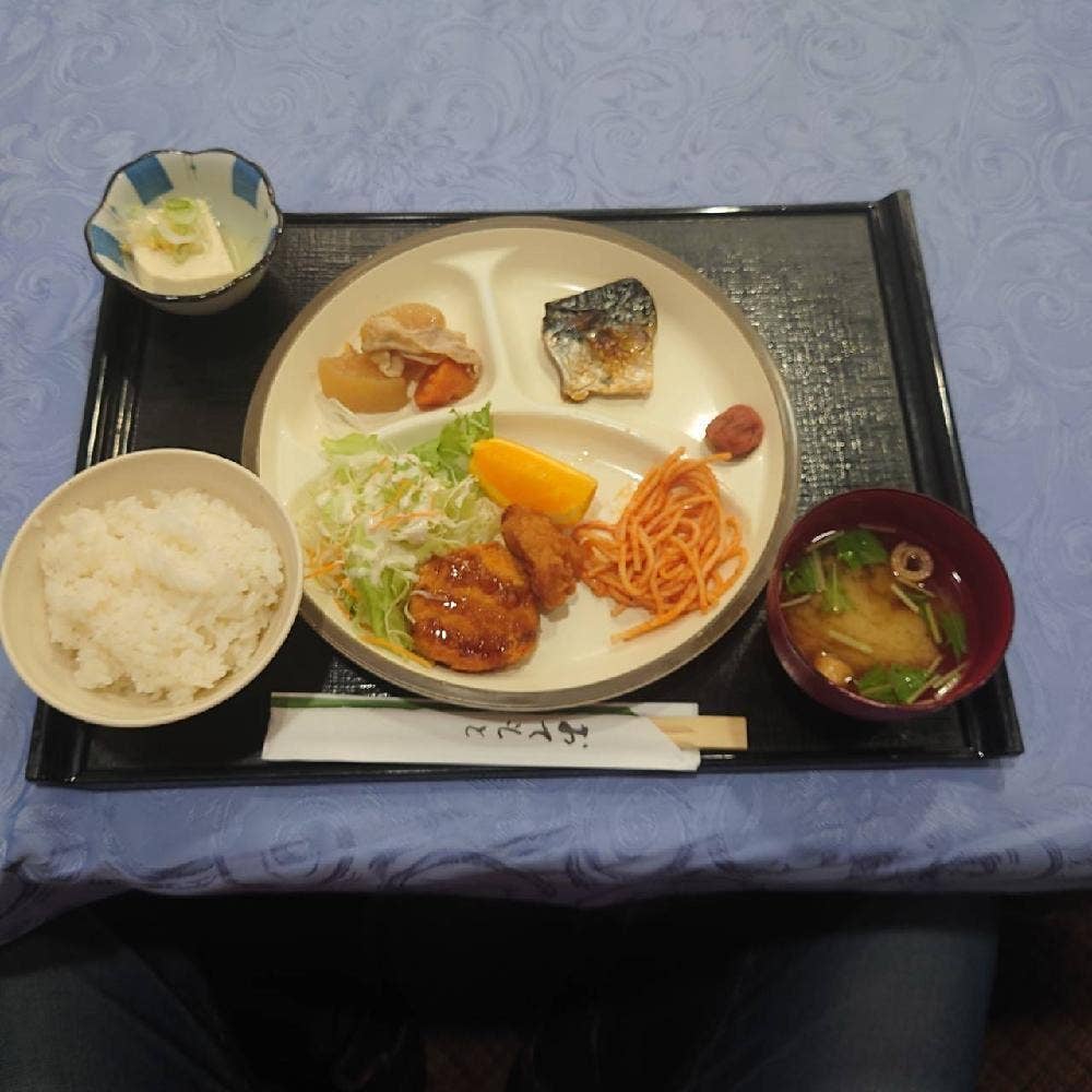 和風れすとらん 車