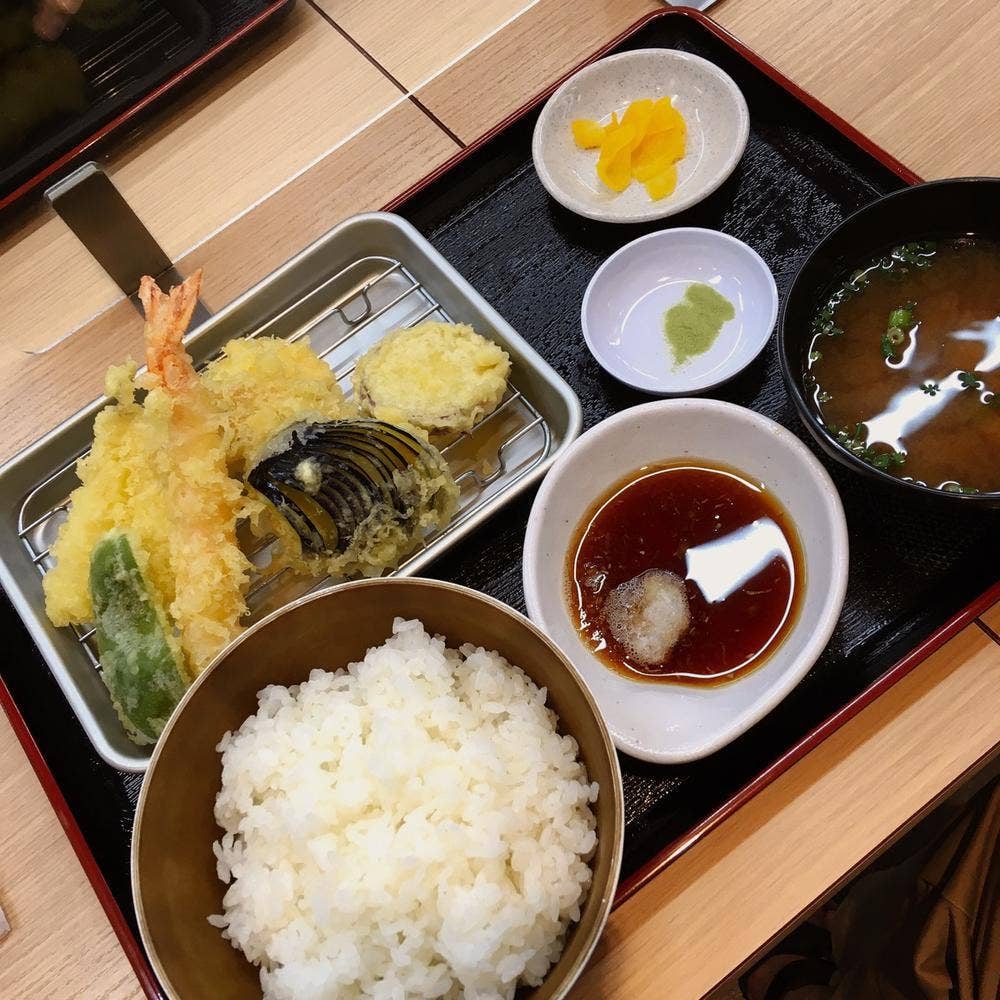 天ぷら食堂 六条店