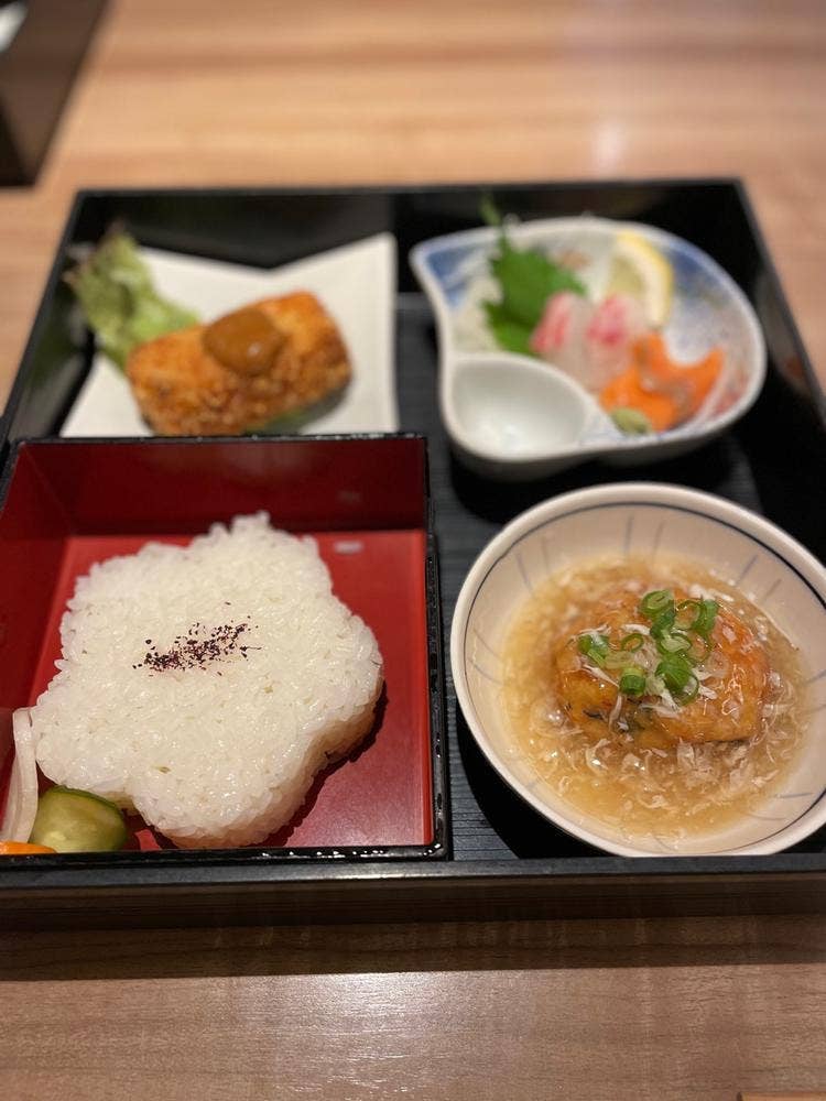 花そば・料理 ゆう