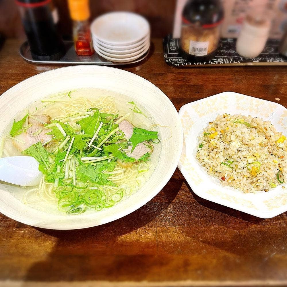 揚子江ラーメン 名門 神山店