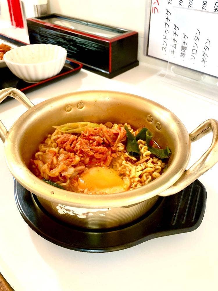 レインボー食堂