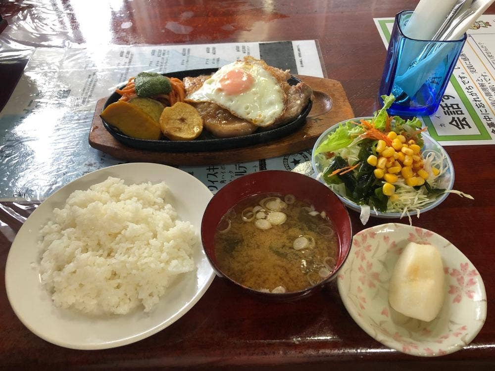 お食事処 世里菜