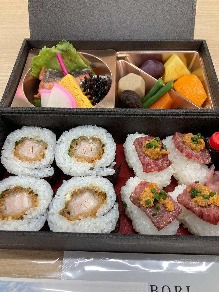 お食事処 銚屋