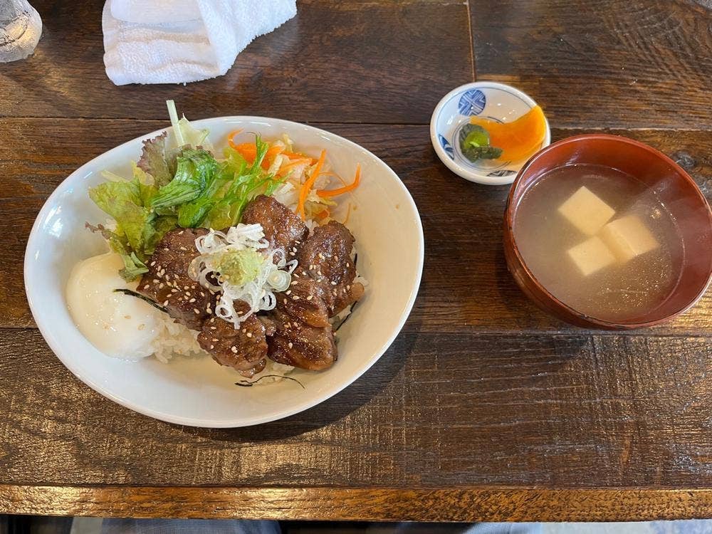 焼鳥酒場トリマル