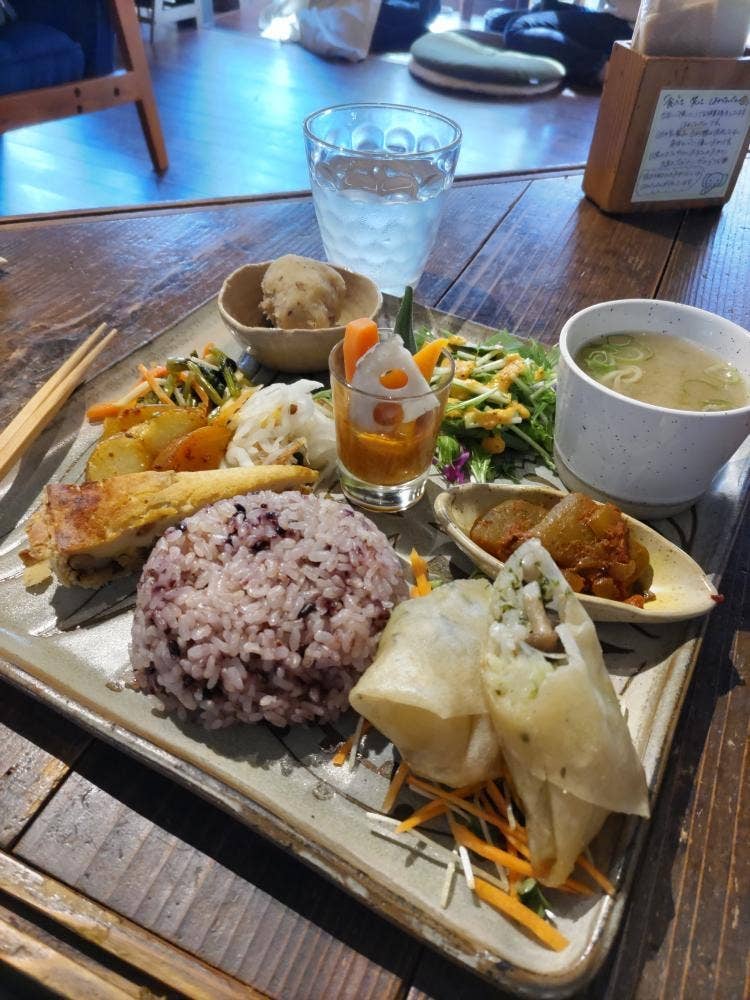 畑カフェ Rainbow Art