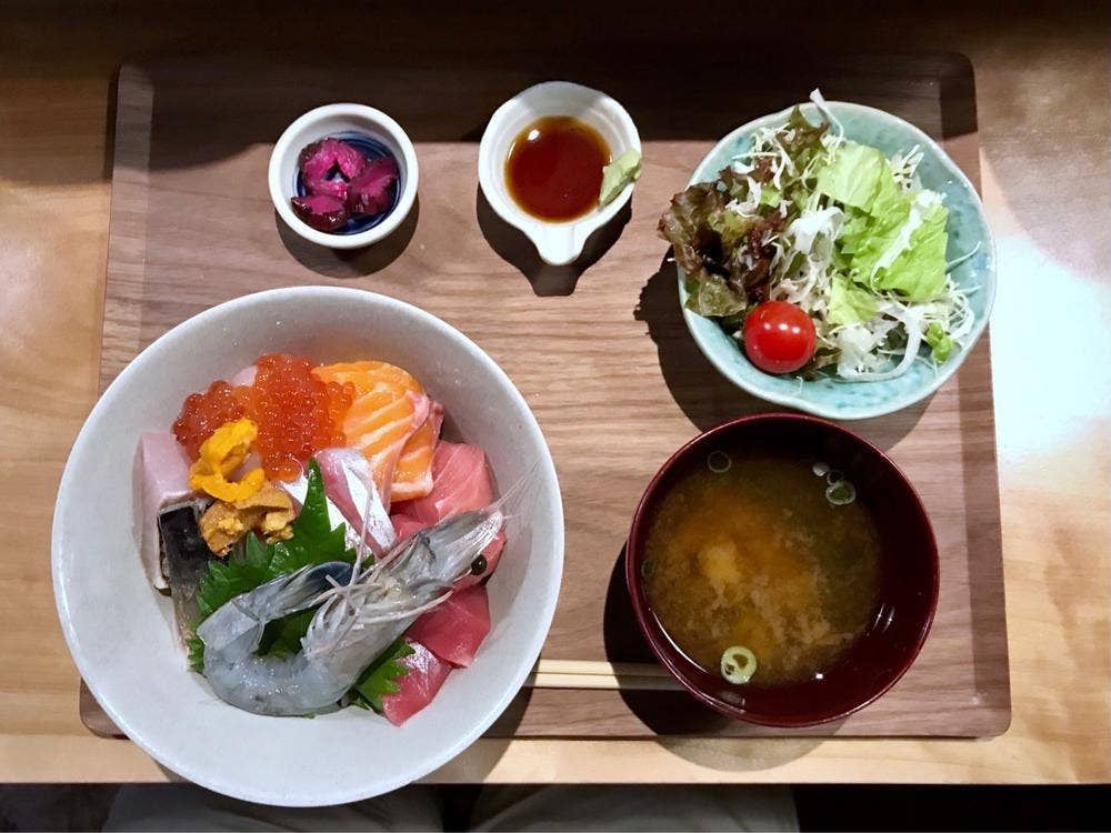 食間や