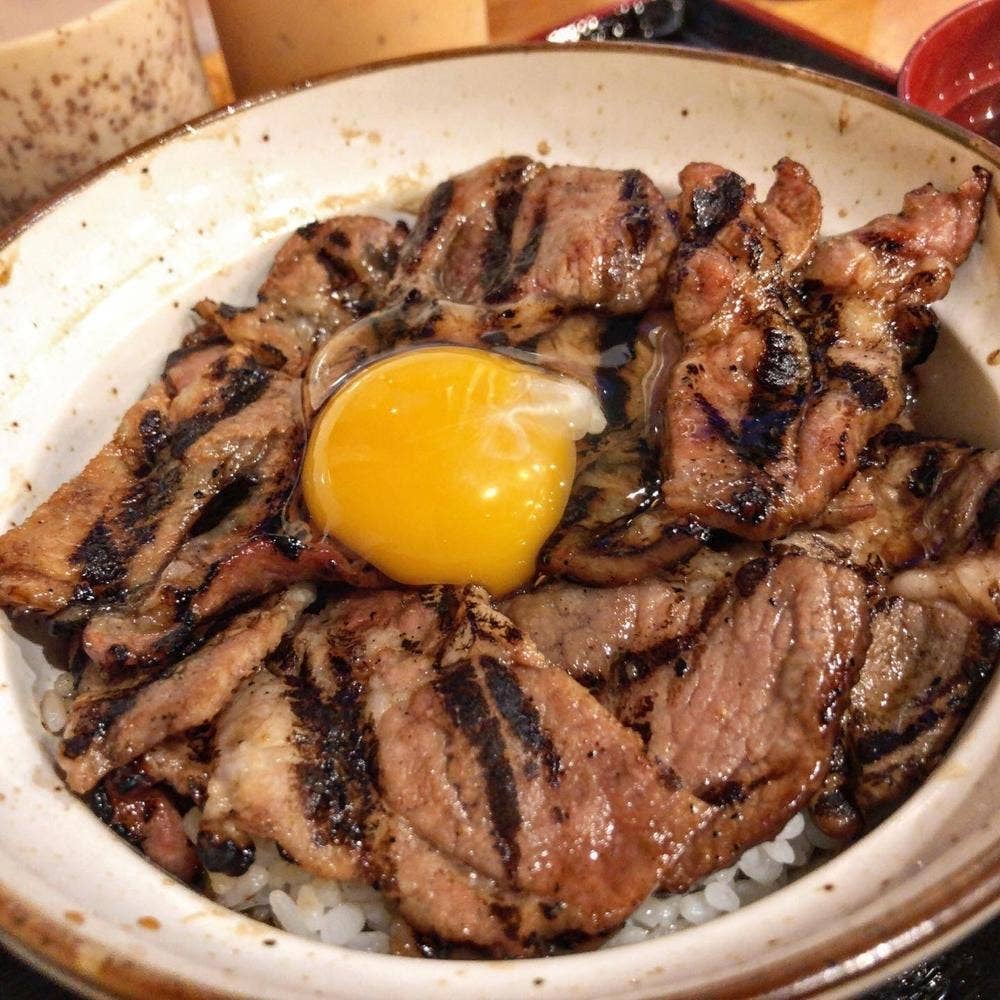 帯広豚丼 炭火焼き とんたん 沖縄1号店