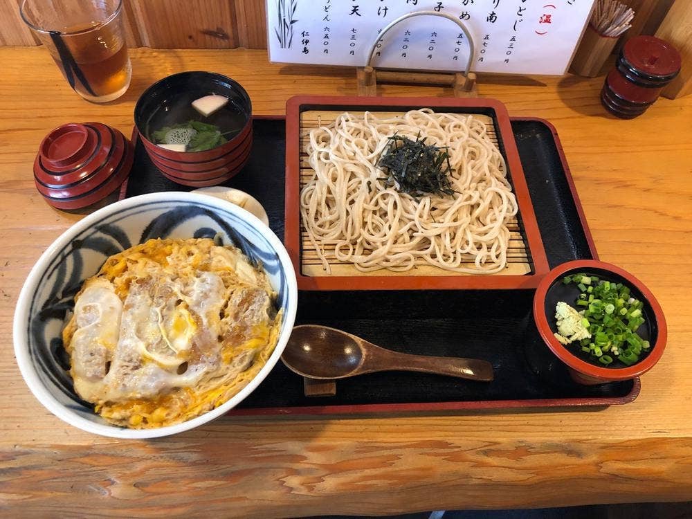 生そば 仁伊島 堤店