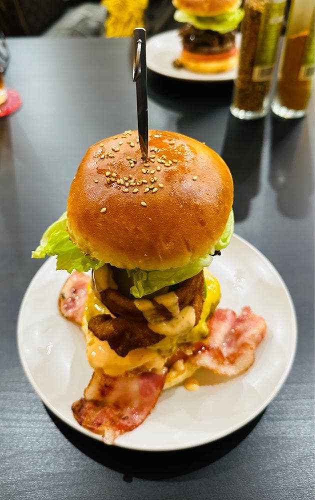 Tumbleweed burgers cafe