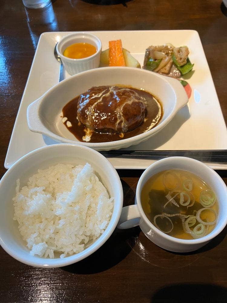 夕日ヶ丘レストラン善生