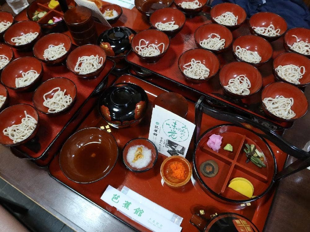 駅前 芭蕉館