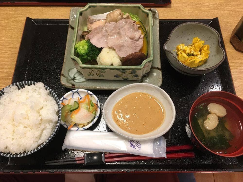 きせつ料理 なるみ