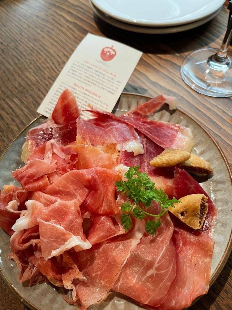 イベリコバル ベジョータムチョ 室町店