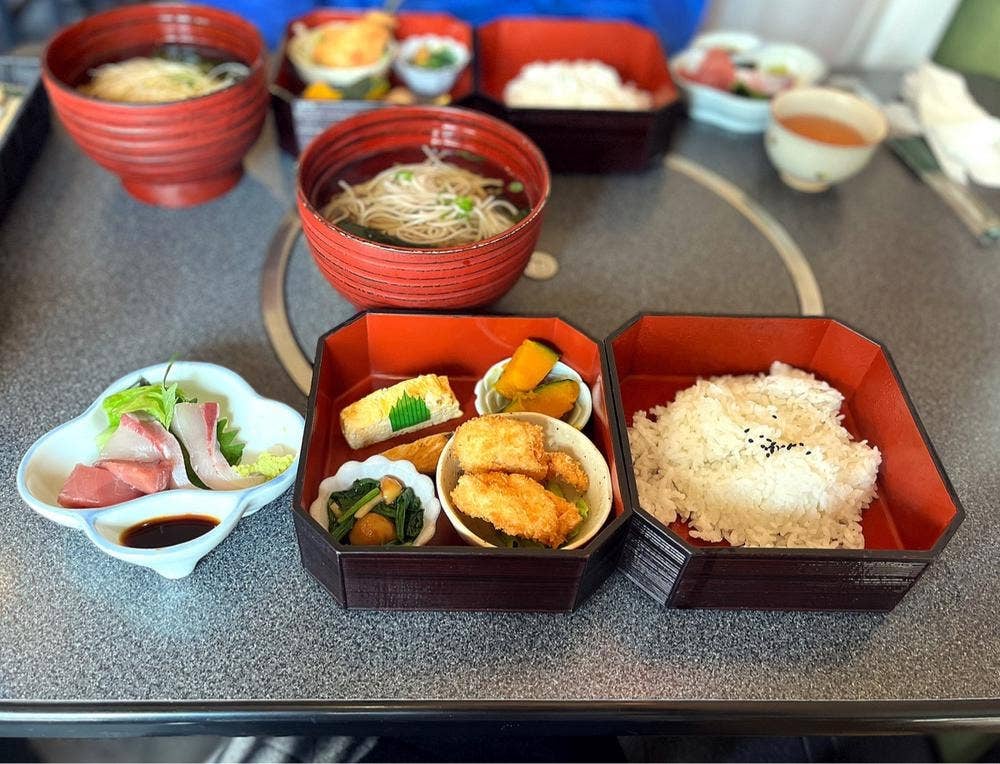 日本料理 淡路