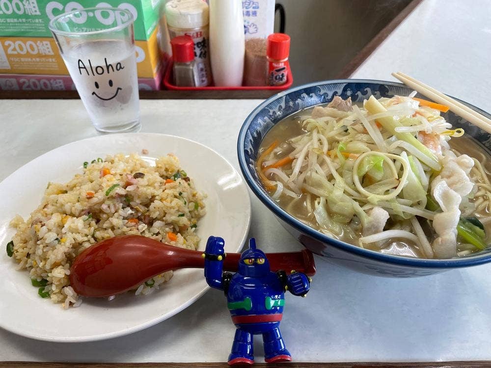 中華軽食 亀の家