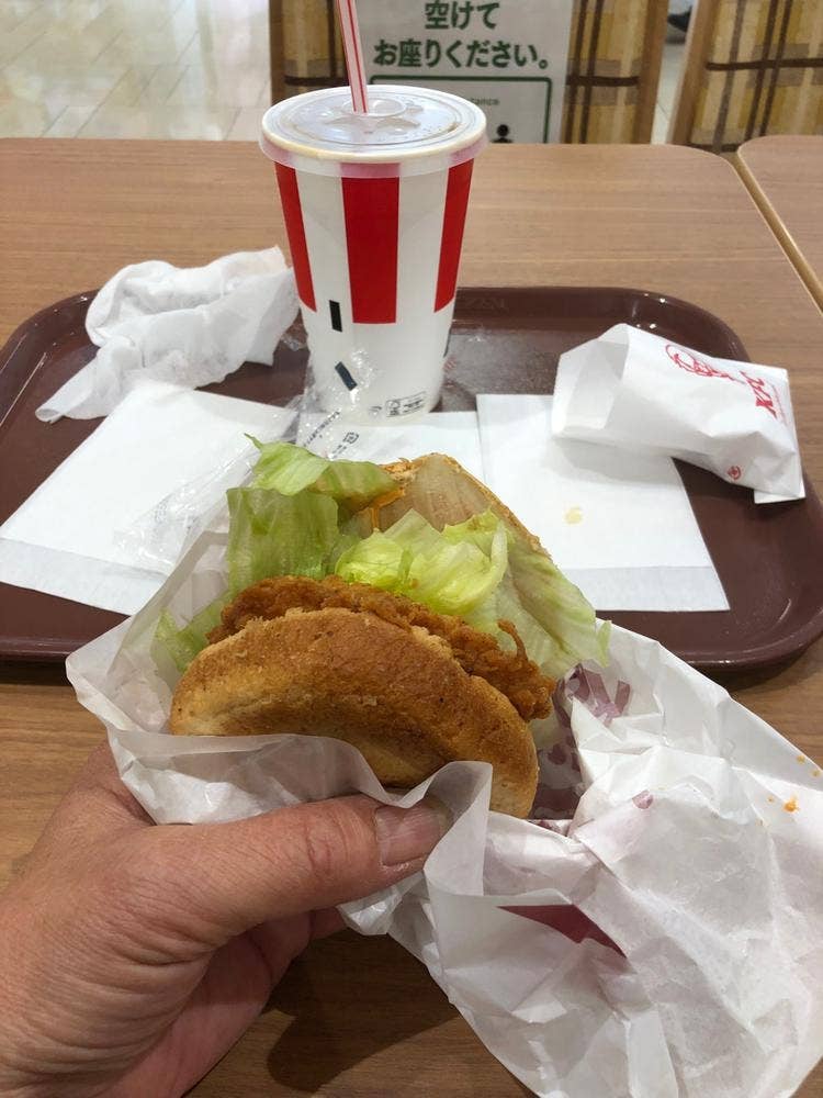 ケンタッキーフライドチキン 光の森店