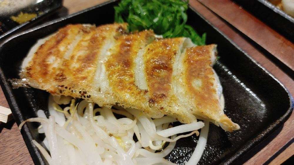 無敵ギョーザ 緑井店