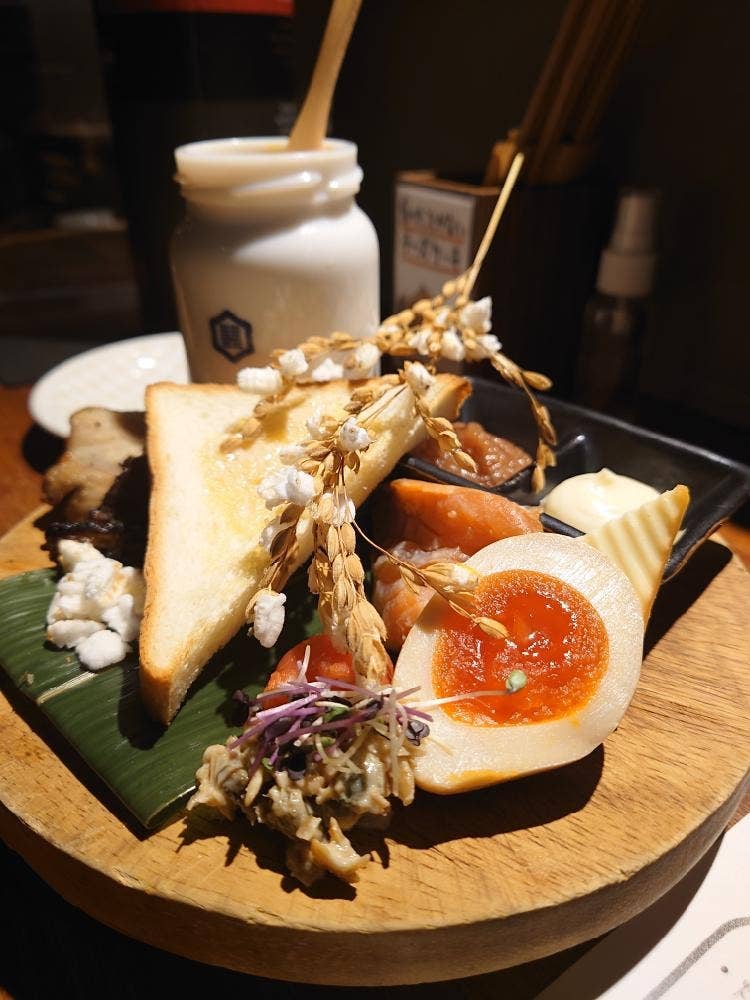 煙 燻製バル トリベーネ 日本橋店