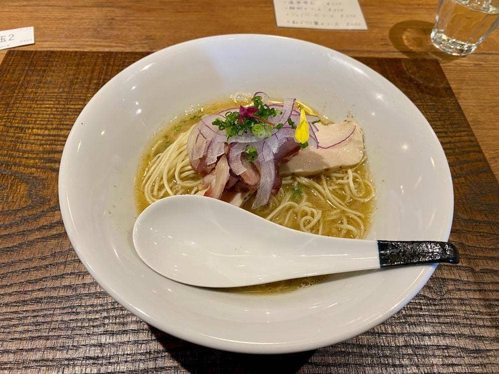阿見 蜂と蝶