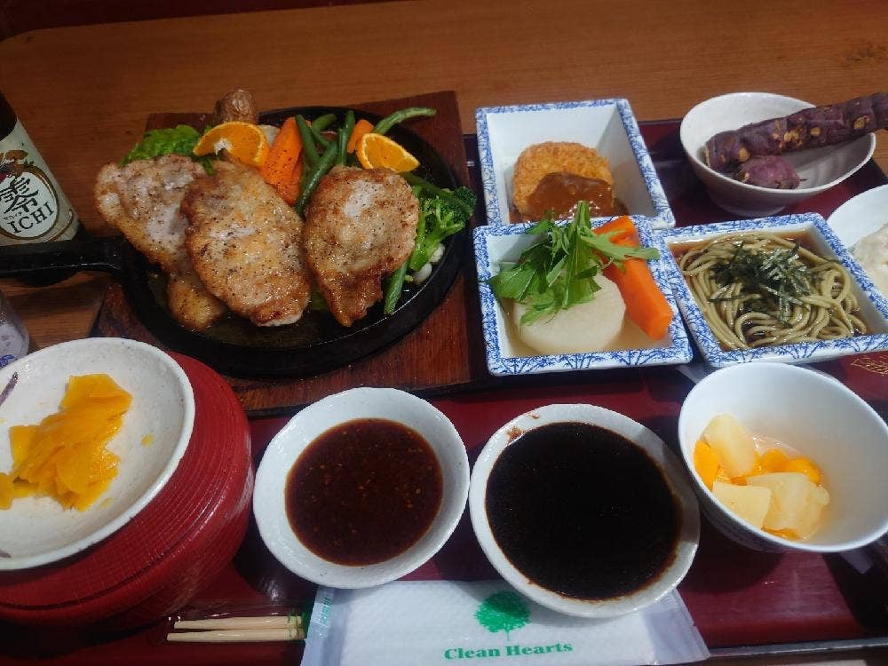 レストラン 岡倉