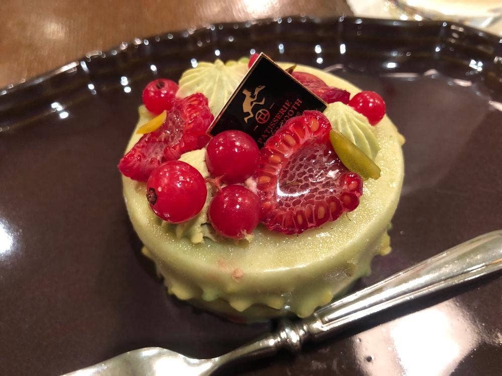 PATISSERIE TOOTH TOOTH 三宮店