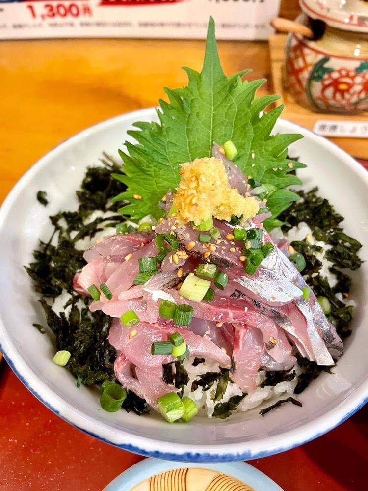 定食屋しゃもじ