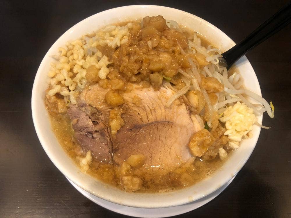 バカ増しの里 ジャンクラーメン じおん