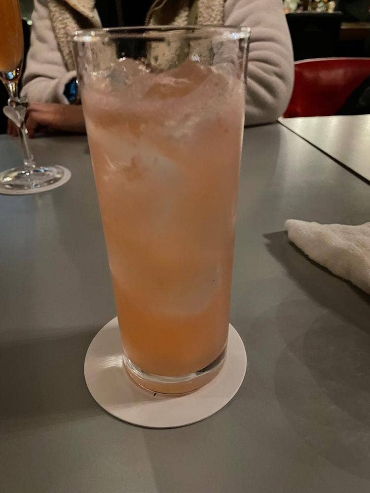 カジュアルバー ヴォーグ