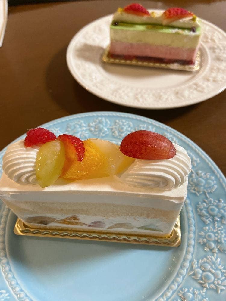 Sweets House Montage