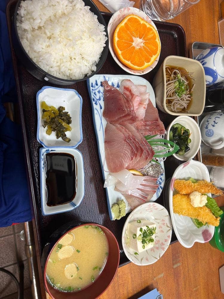 お食事の店 萬福