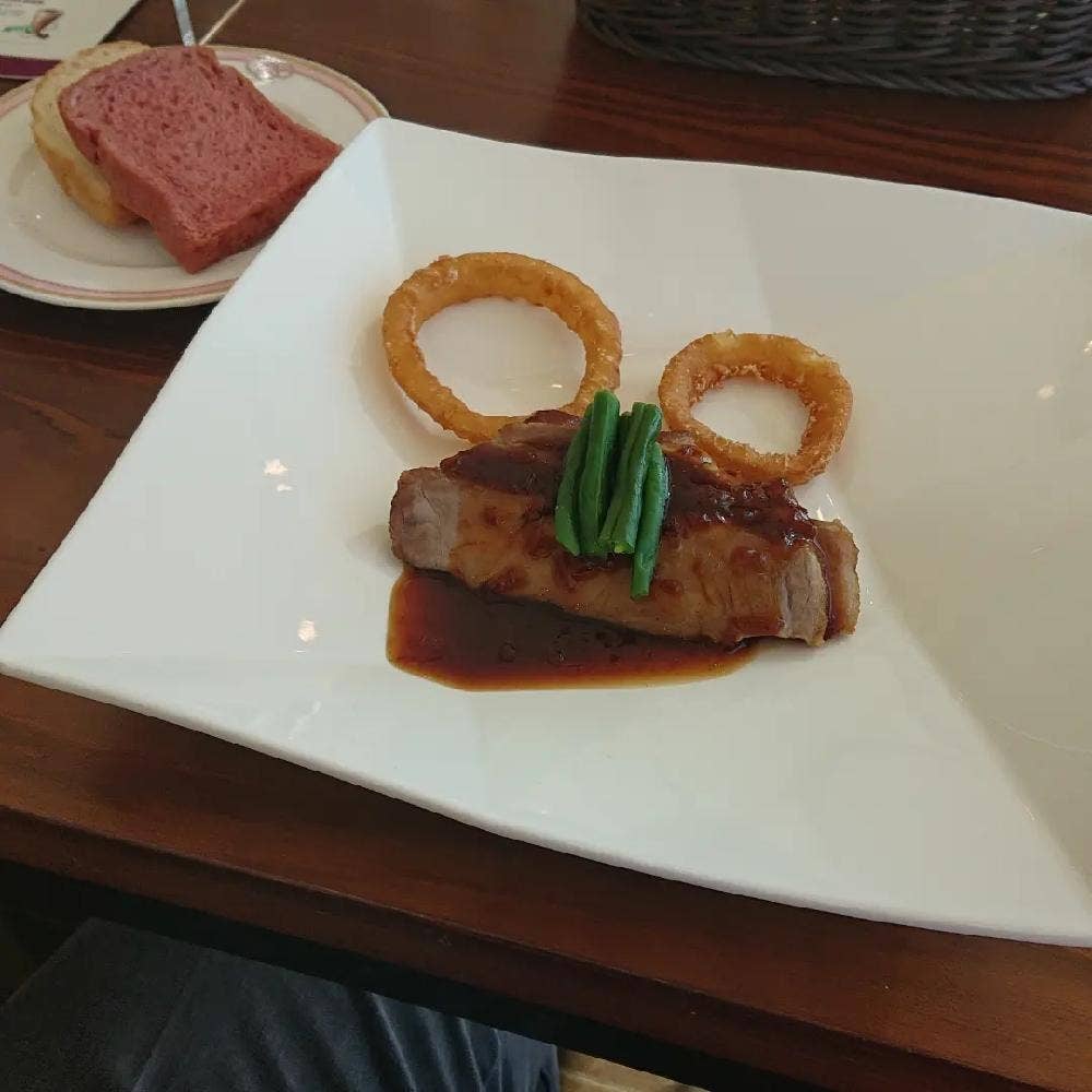 レストラン ヴェルデロッソ