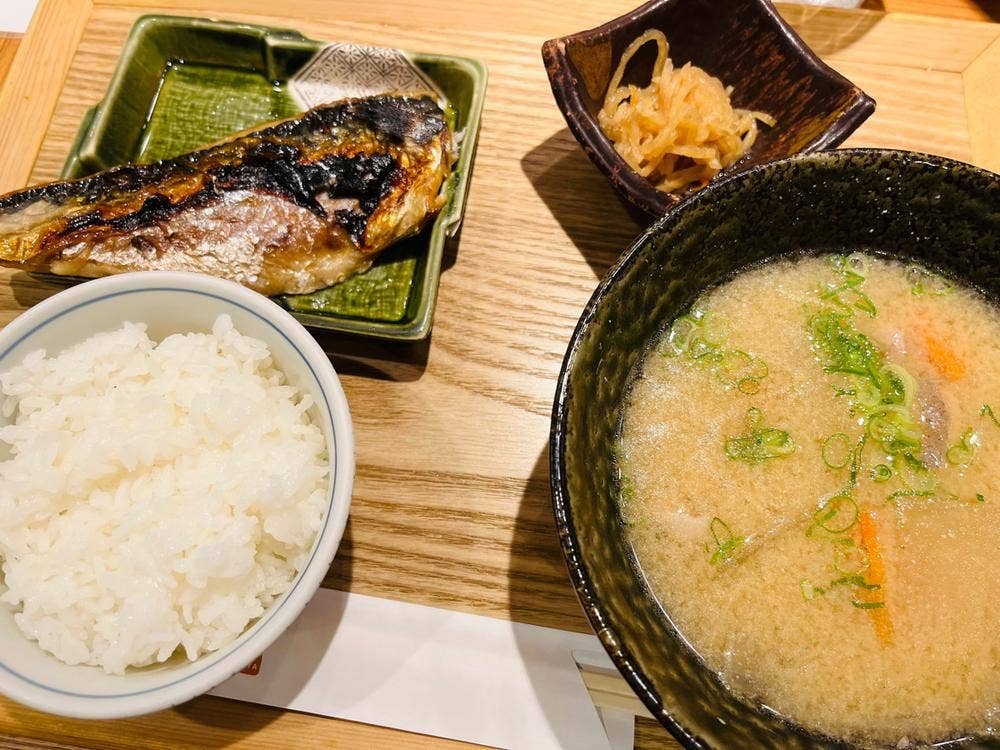 旬の台所 膳や なんばウォーク西店