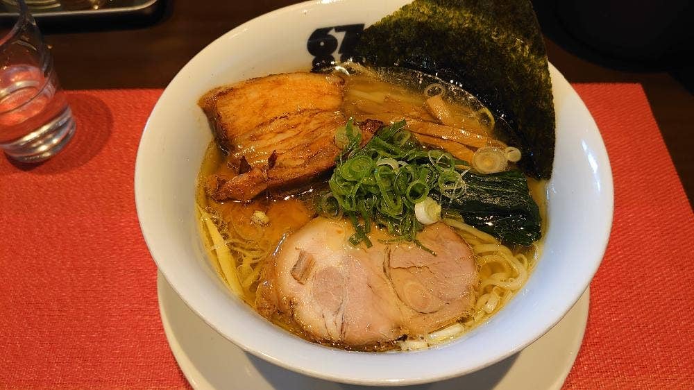 無化調らぁ麺専門店 牟岐縄屋