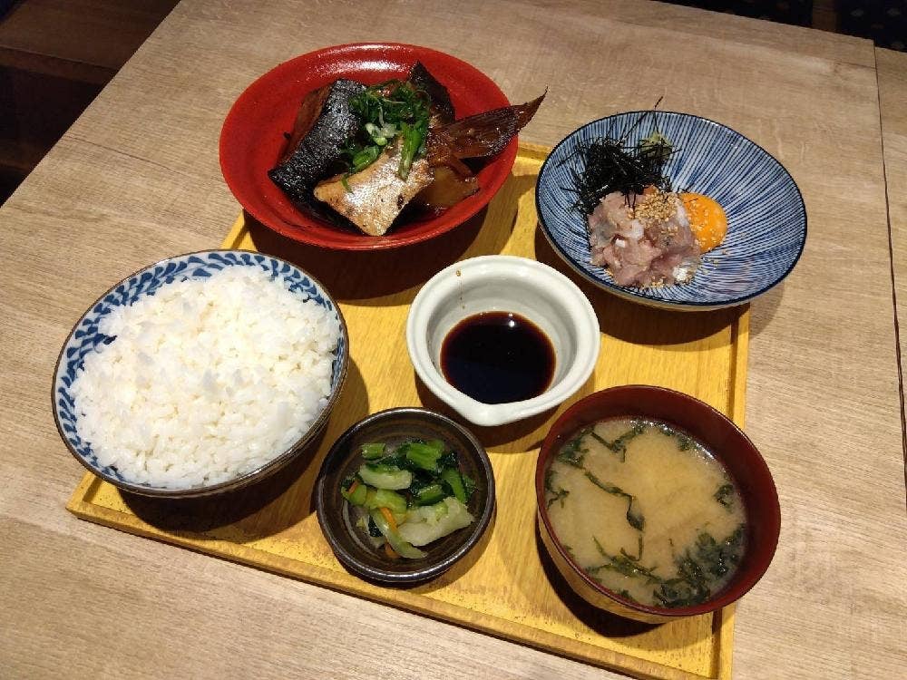 釣宿酒場 マヅメ 京橋店