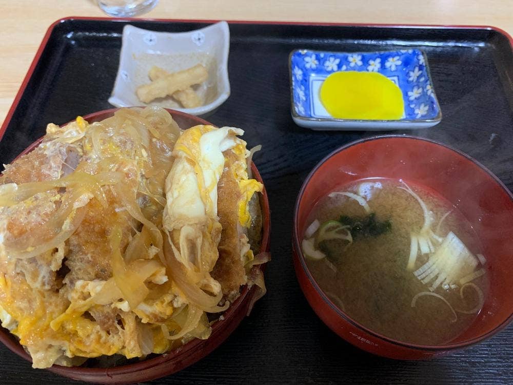 工藤精肉店中央ビル食堂部