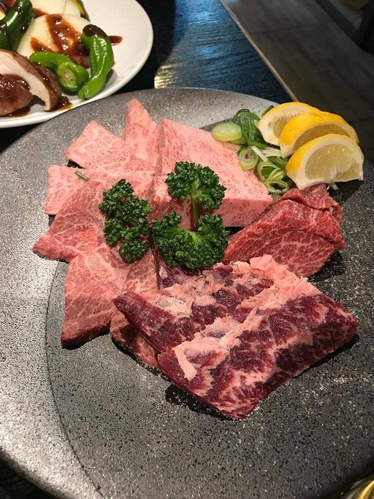 炭火焼肉 とさや 錦店