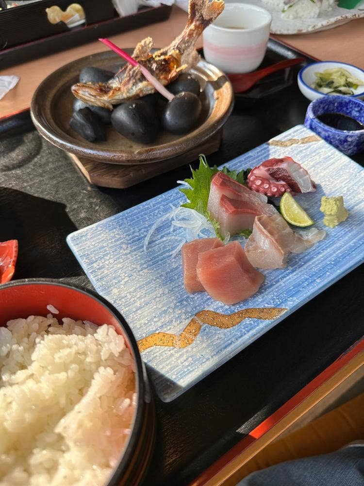 もみじ川温泉 レストラン 湖畔