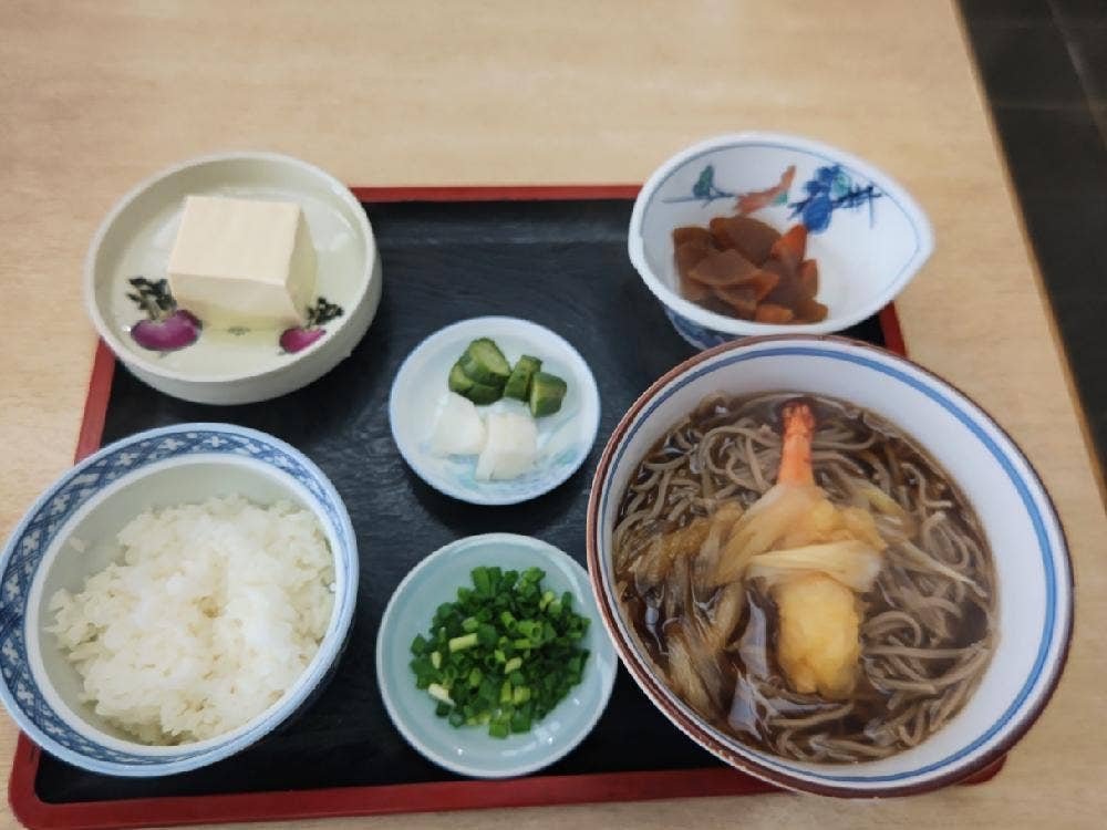 するがやそば店