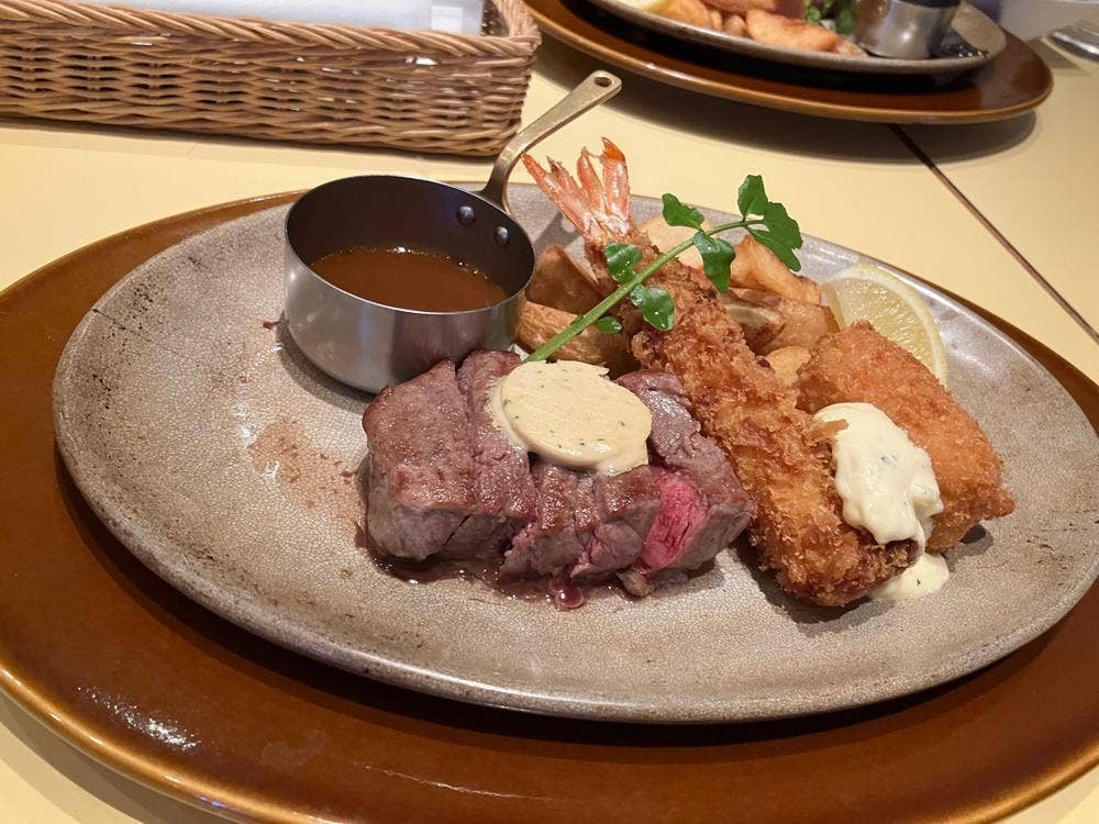 カジュアルレストラン イセタンダイニング