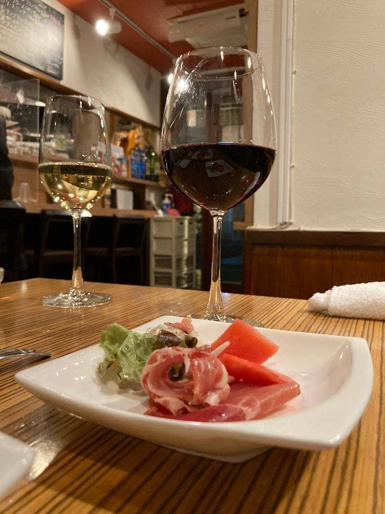 ワイン食堂 オーヴォ