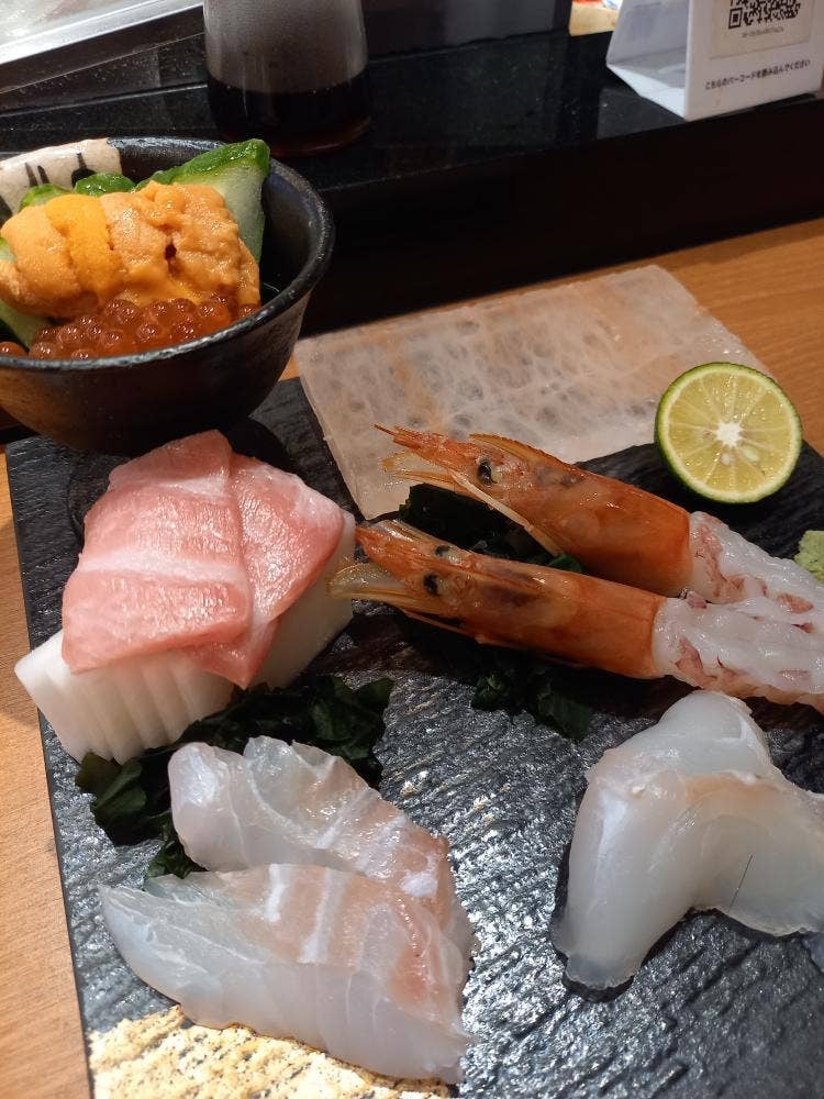 築地男前鮓 国際通り屋台村店