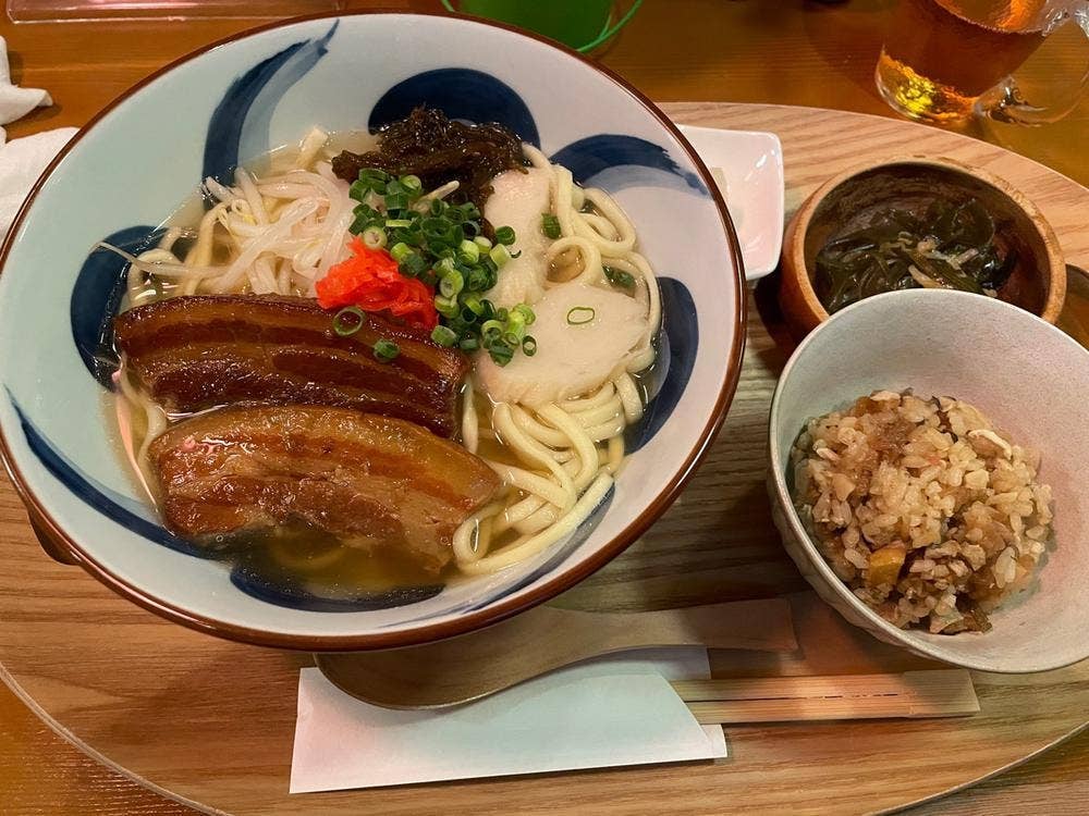 オキナワンダイニング島物語
