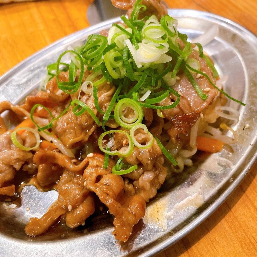 焼肉酒場ほんで