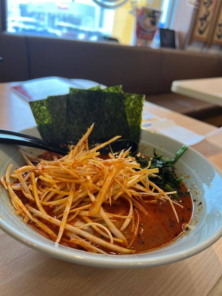 横浜家系ラーメン 銀家 東苗穂店