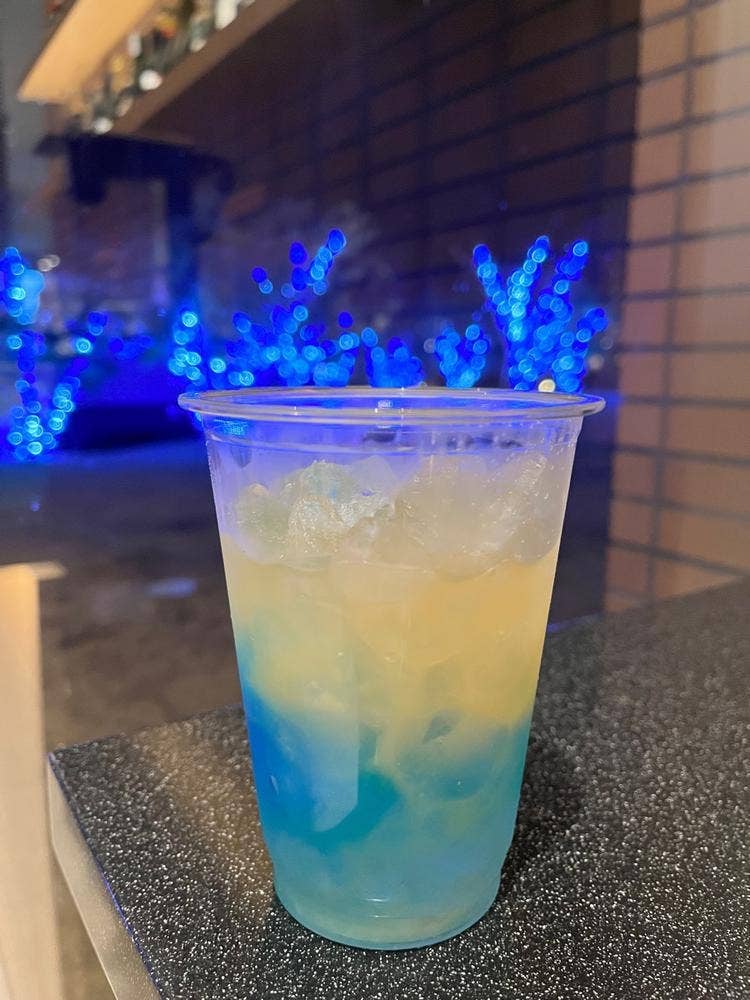 変なバー 変なホテル