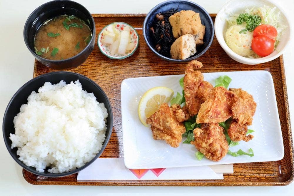 カドヤ食堂